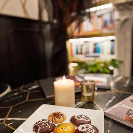 Claude Hotel 3*