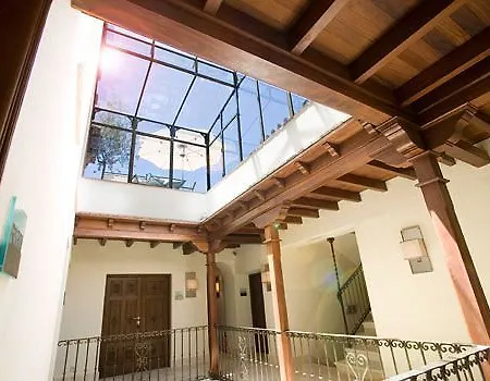 Claude 4* Marbella
