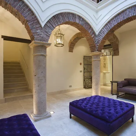 Hotel Claude 3*