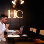 Claude 酒店