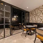 Claude 4* Marbella