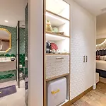 Hotel Claude